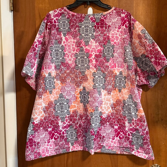 Pink/Orange Pattern Scrub Top - Picture 2 of 4